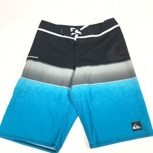 Quicksilver men’s swimming trunks SZ 30